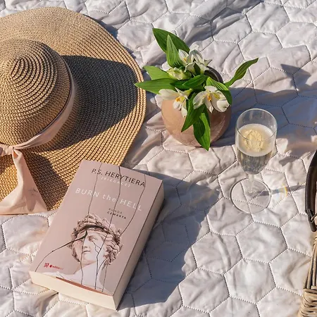 Na Wodzie - La Mare Motlava Houseboats By Downtown *