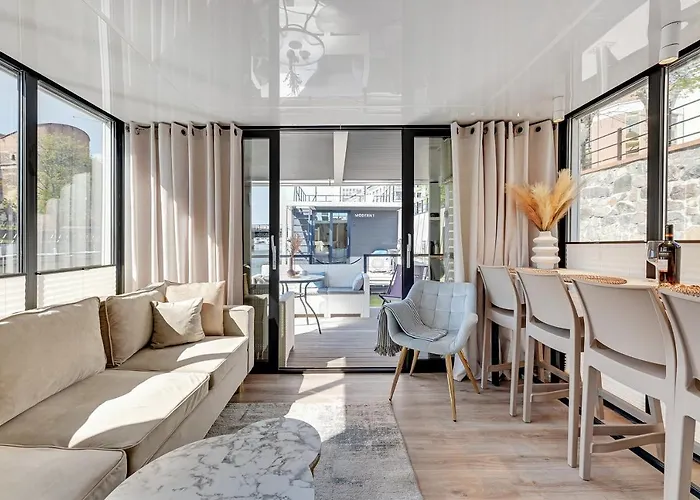 Na Wodzie - La Mare Motlava Houseboats By Downtown