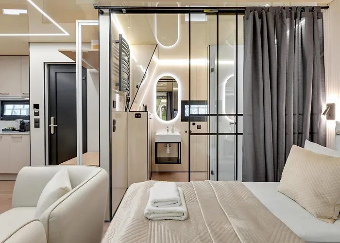 Na Wodzie - La Mare Motlava Houseboats By Downtown *