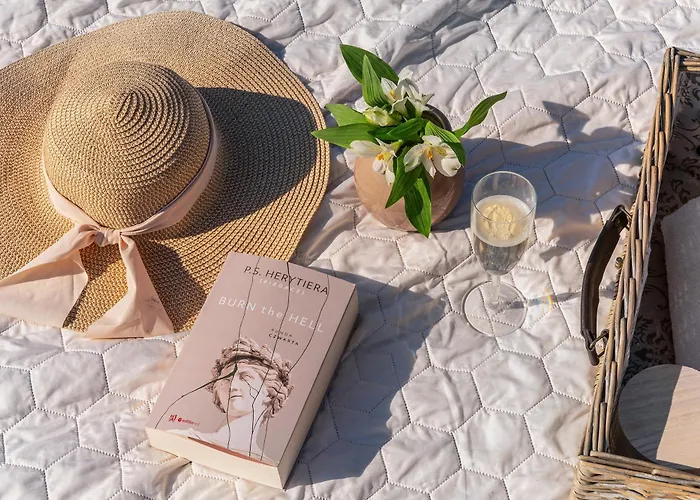 Na Wodzie - La Mare Motlava Houseboats By Downtown *